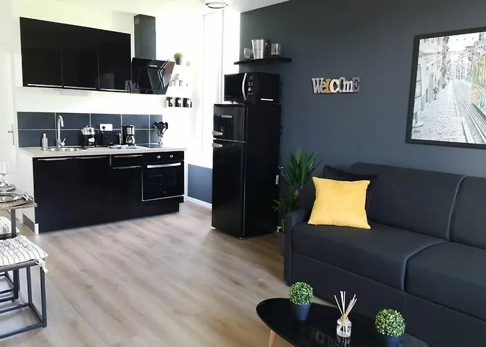 Le Mediterraneen *t2 * Λούρδη